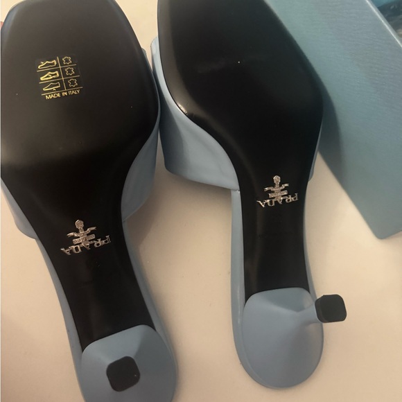 Prada Women's Blue Slide Sandals - Picture 7 of 9